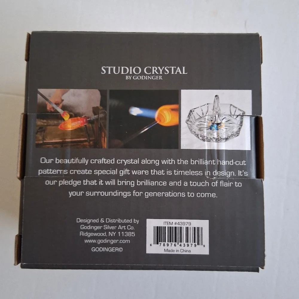 NEW Studio Crystal Ring Holder Stand NIB